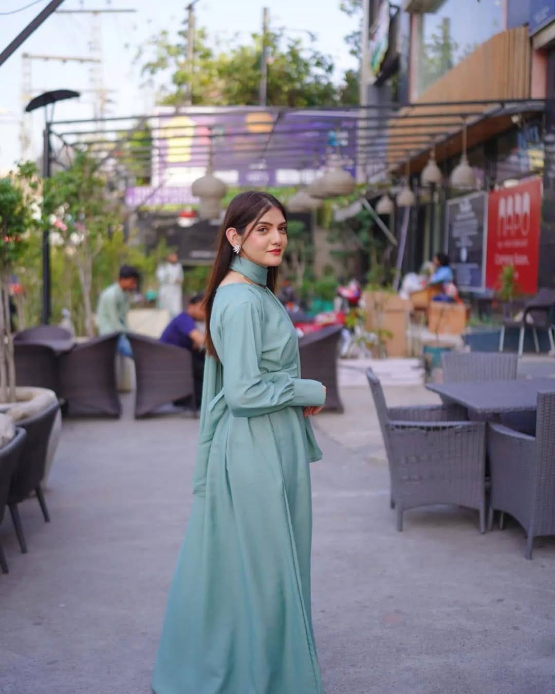 Girls’ Black Georgette Abaya with Stoller
